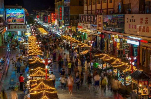 想要在夜市上摆摊应该注意什么问题？卖什么东西比较好？