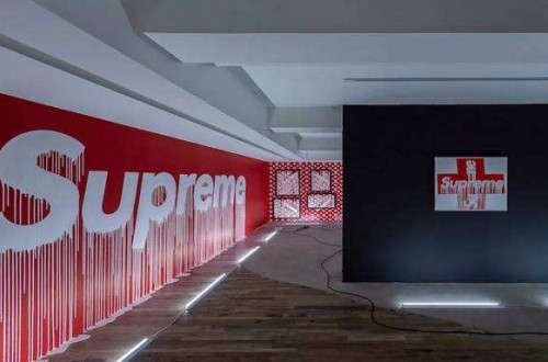 supreme官网：倡导挑战精神 强调自主发奋