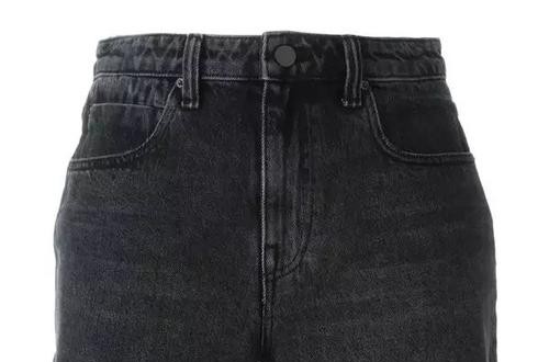 alexanderwang官网：亚历山大王短裤帮你脱颖而出